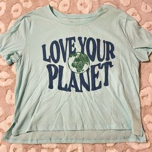 Freeze girls tee. Love your planet.